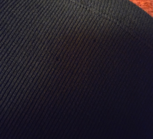 Black Fitted Graphic Sleeveless Tank Top - Picture 3 of 4